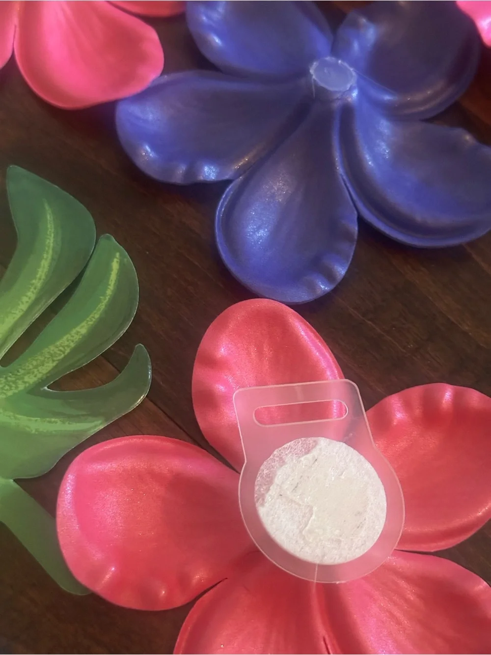 Tropical Flip-Flop thong sandals flowers and leaf Party Supplies - Multicolor